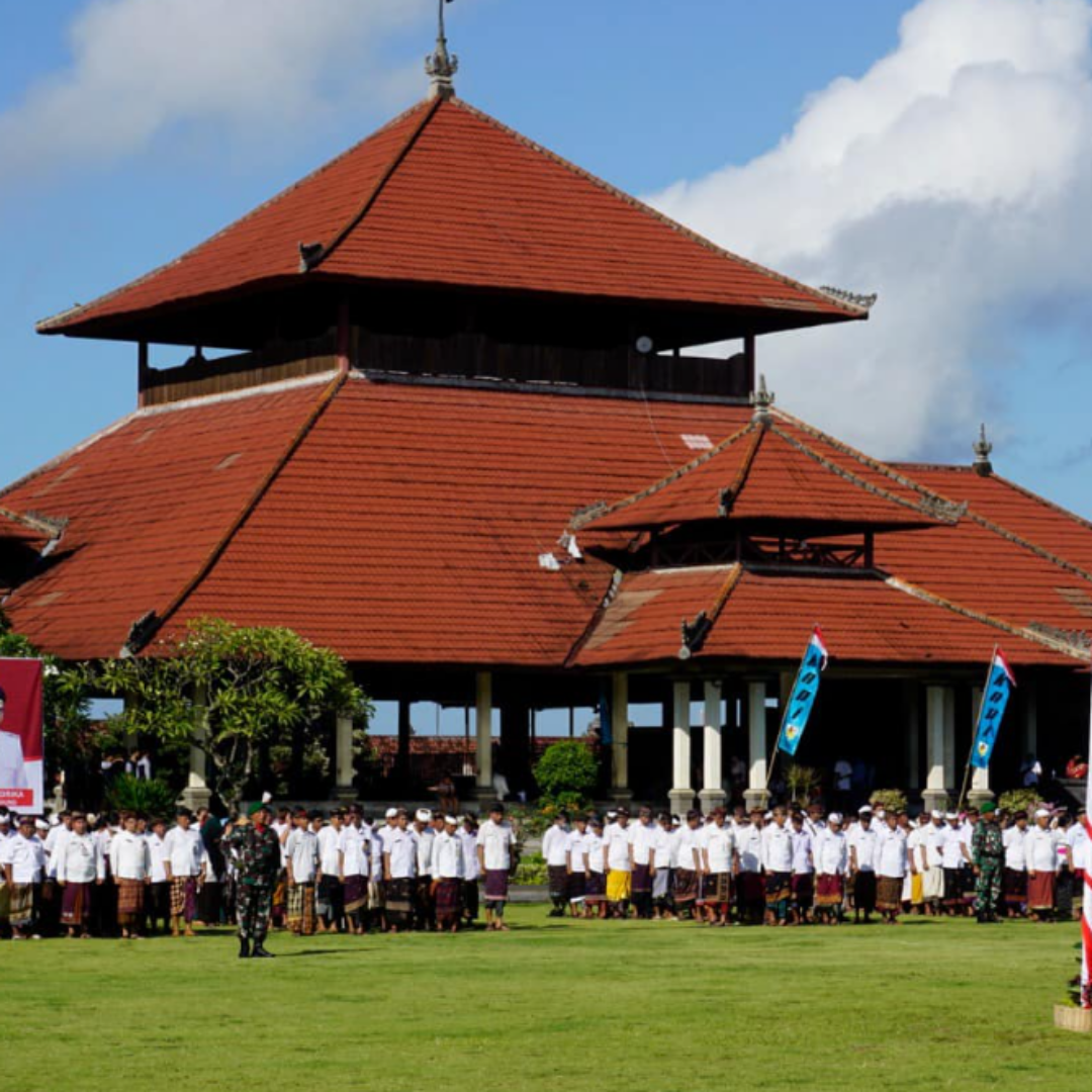 Peringati Hari Puputan ke 116 dan HUT Kota Semarapura ke 32, Pemerintah Kabupaten Klungkung Gelar Upacara Bendera